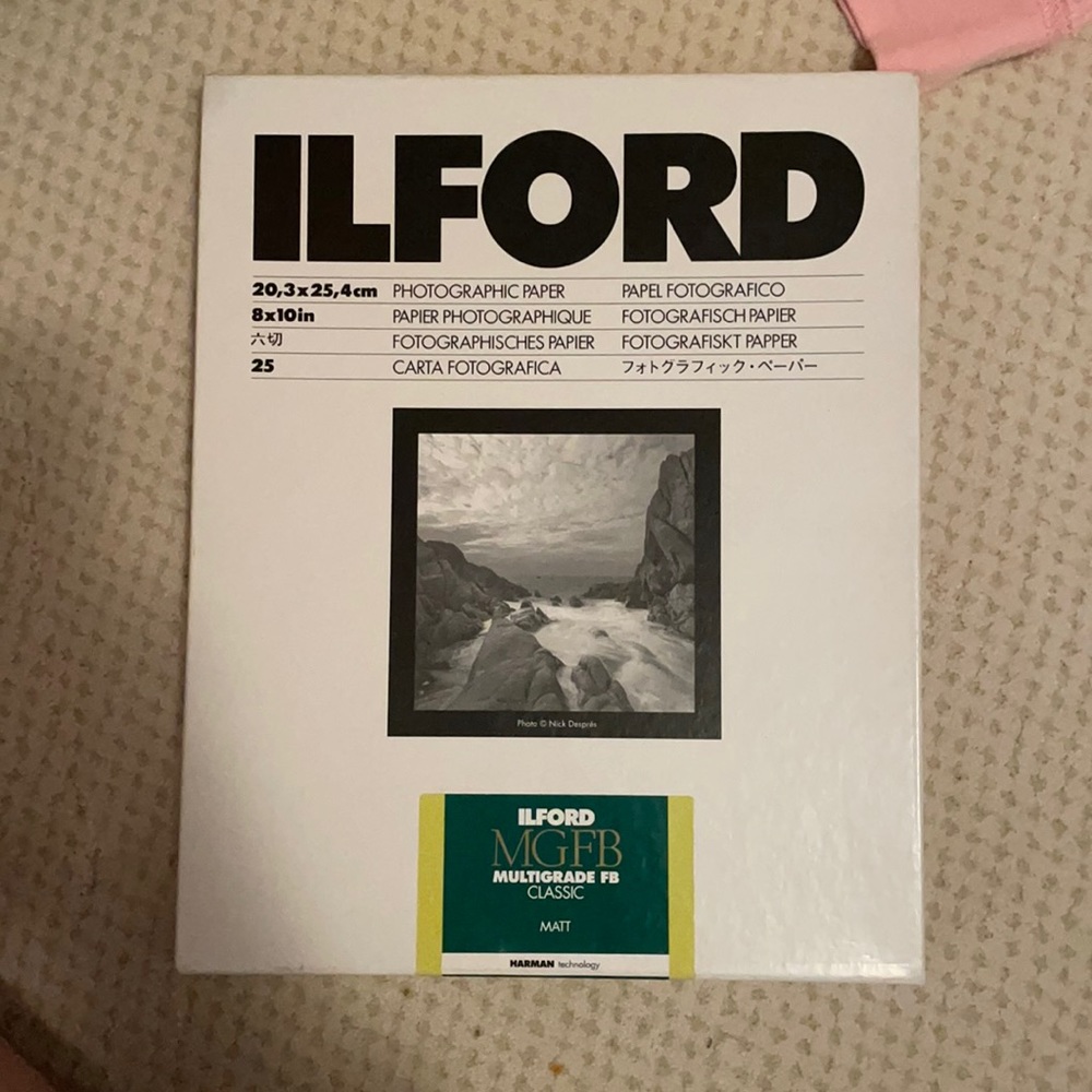ILFORD 8x10 photo paper glossy and Matt 15/20 sheets of each